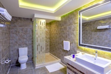 Standard Garden View Room