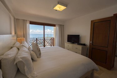 Deluxe Two Bedroom Suite Ocean View