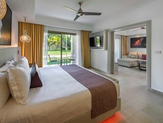 Luxury Presidential One Bedroom Suite DC