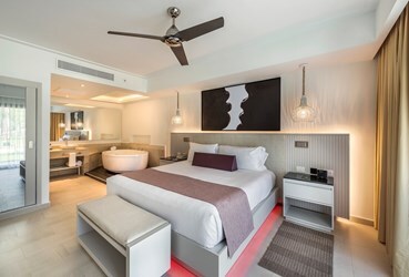 Luxury Presidential One Bedroom Suite DC
