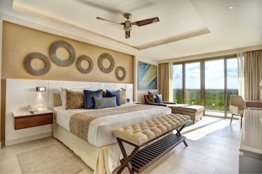 Luxury Presidential One Bedroom Suite Ocean View
