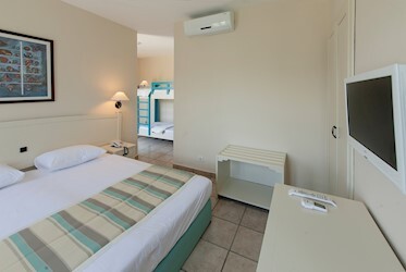 Club Large Room with Bunkbed