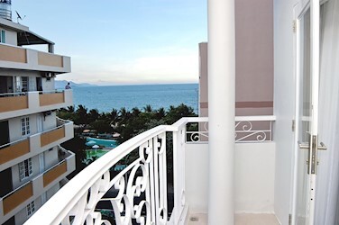 Deluxe Sea View Balcony