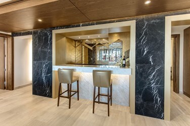 Luxury Chairman's Four Bedroom Suite Ocean Front DC