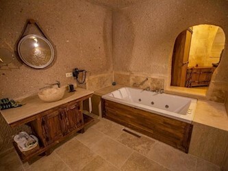 Imperial Cave Suite