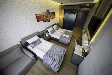 Deluxe Comfort Room