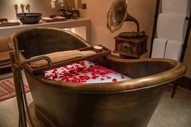 Al Bait Grand Suite (with Extra Bed/without Extra Bed)