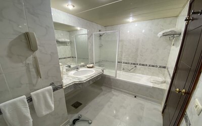 Royal Club Room (Sea View/Side Sea View)