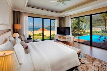 Villa 3 Bedroom Beach/Ocean