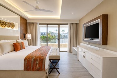 Luxury Family Suite