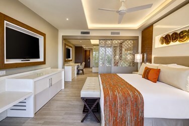 Luxury Family Suite
