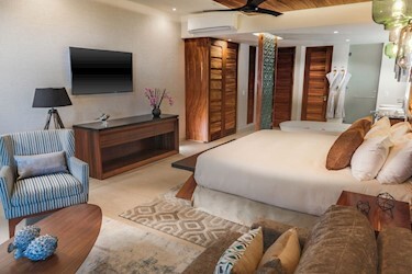 Ocean Front Family Master Suite
