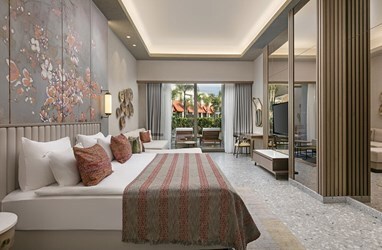 Family Suite Swim Up