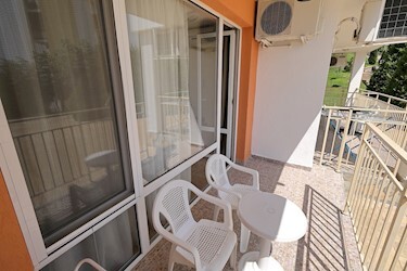 1 Bedroom Apartment ROH