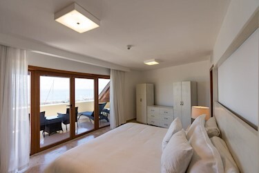 Admiral One Bedroom Suite Ocean View