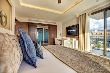 Luxury Presidential Two Bedroom Suite Ocean View