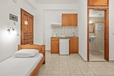 Apartment 1 Bedroom GV (Garden View)