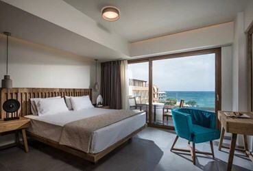 Classic Room Central Building Sea View