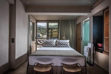 Deluxe Suite with Sea View