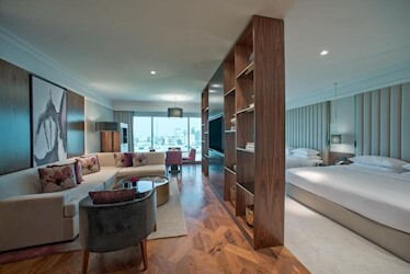 Grand Deluxe Family Suite