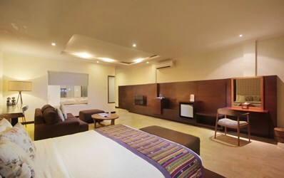 One Bedroom Suite 