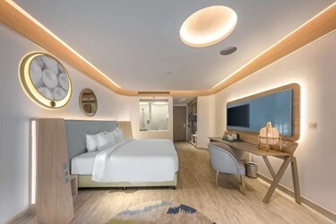 Premier Balcony Room