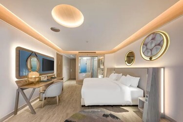 Premier Balcony Room