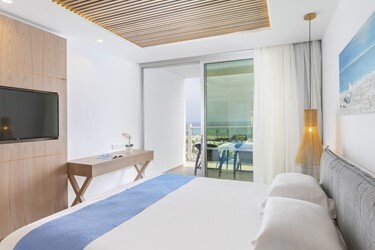 Executive Suite Sea View