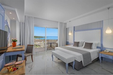 Junior Suite with sea view
