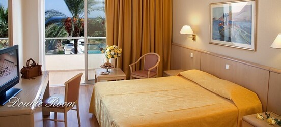 DOUBLE ROOM
