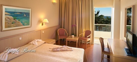DOUBLE ROOM