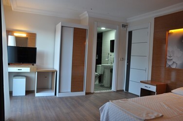 Economy Room