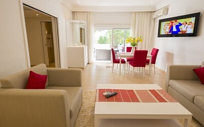 Deluxe Suite
