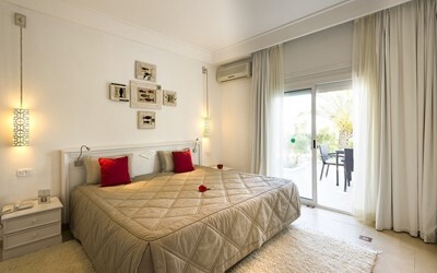 Deluxe Suite