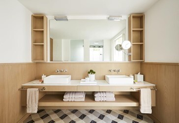 Lux* Villa