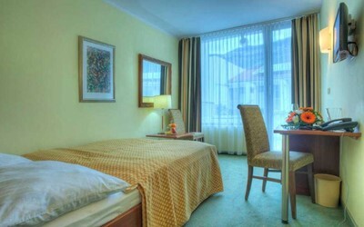 Economy Room