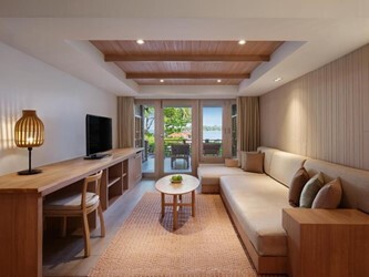 Beachfront Suite