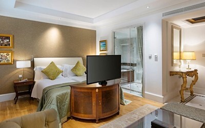 Premium Room