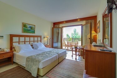 Junior Suite With Pool View