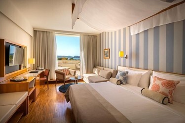 Classic Twin/Double Room with Balcony Sea View