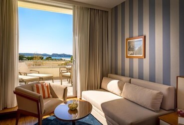 Classic Twin/Double Room with Balcony Sea View
