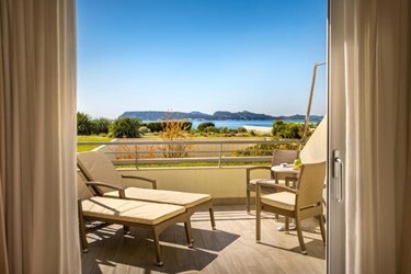 Classic Twin/Double Room with Balcony Sea View