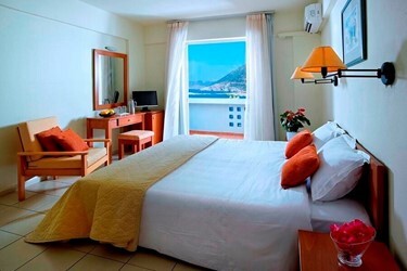Twin Room Village Mountain View A/C