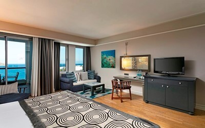 Courtyard Suite
