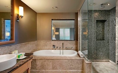 Courtyard Suite