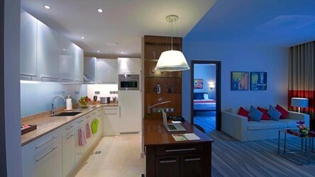 One Bedroom Suite with Balcon