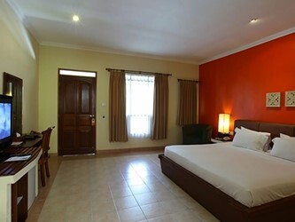 Jacuzzi Room