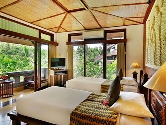EMERAL / SUPERIOR ROOM