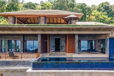 Two bedroom ocean pool suite