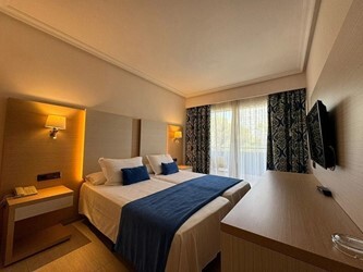 Twin - Double Room - Pool View